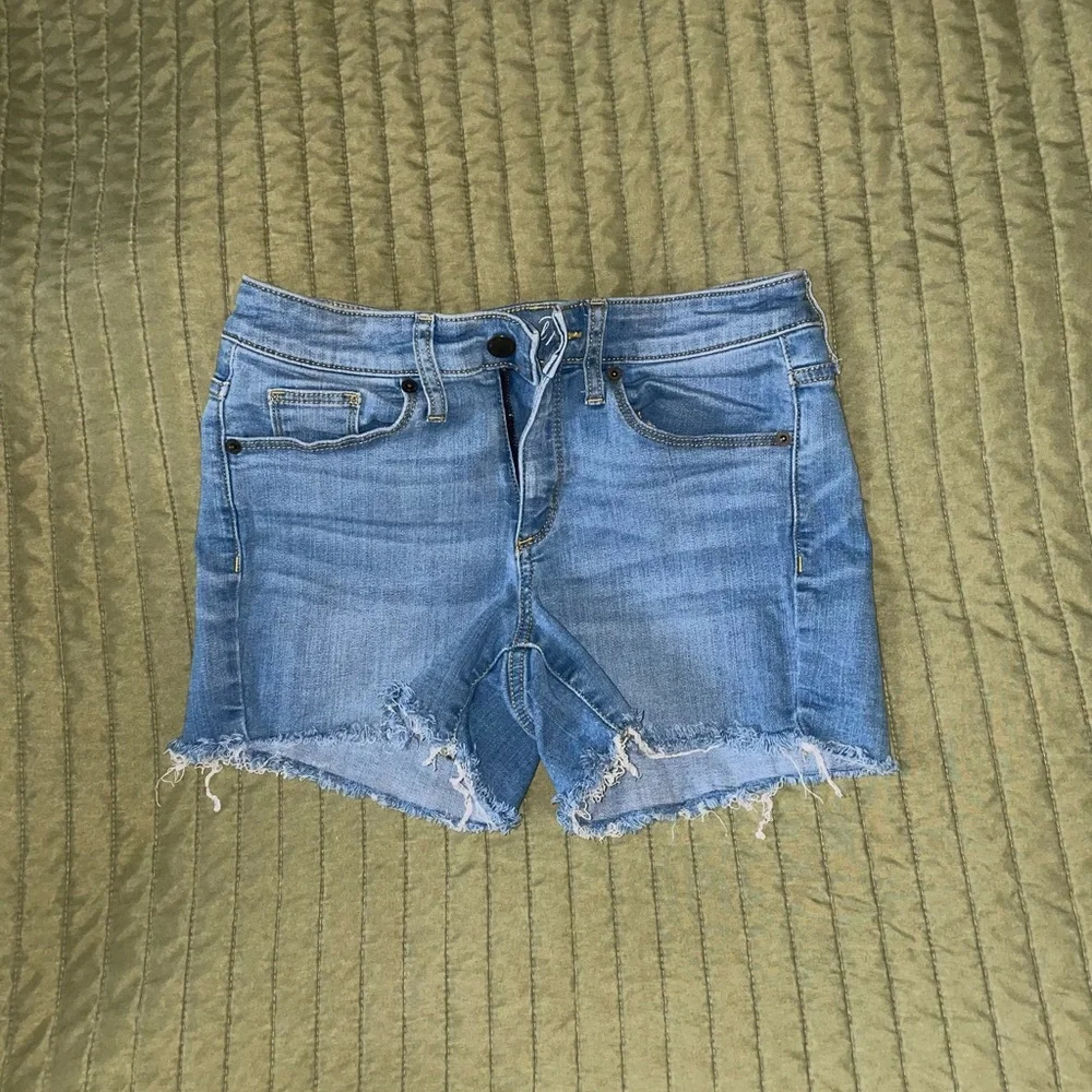 Universal Thread (𝕊𝔸𝕃𝔼) - Picture 2 of 7